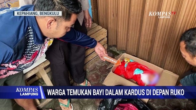 Warga Temukan Bayi Dalam Kardus Di Depan Ruko