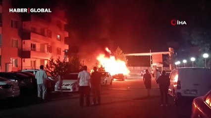Diyarbakır'da panik! Araç alev alev yandı