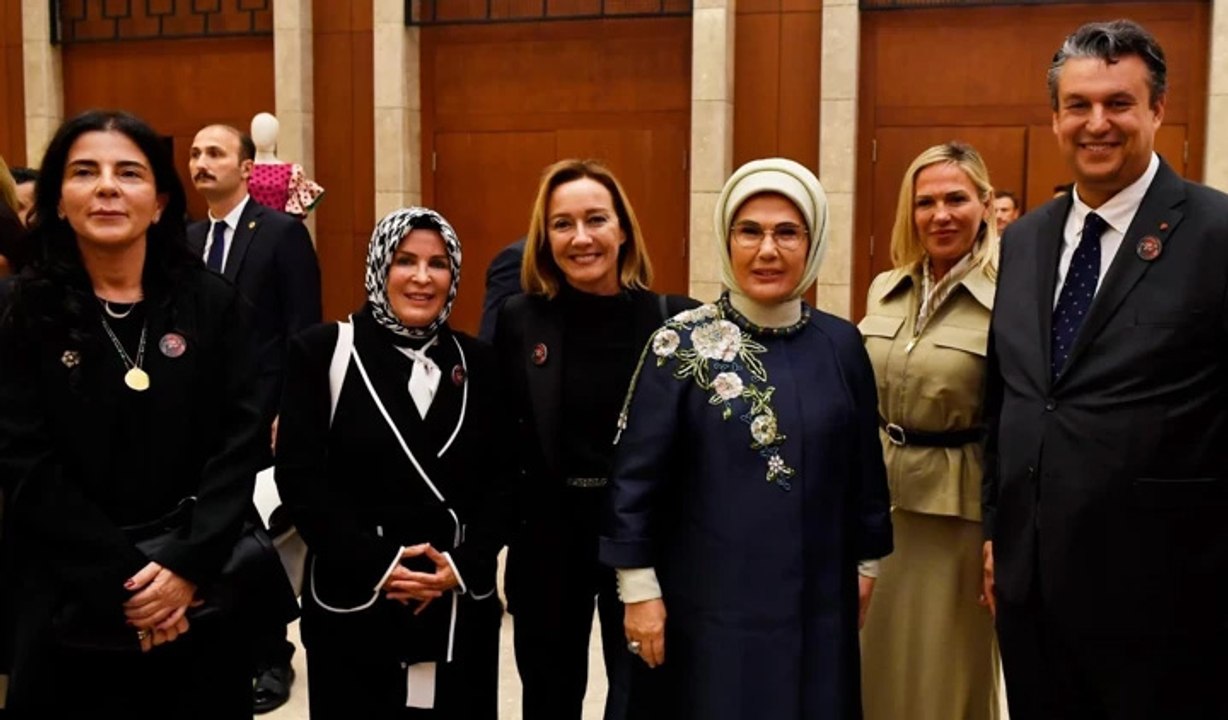 Emine Erdoğan, Gazze'ye destek için düzenlenen flamenko gösterisine katıldı