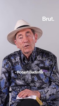 Albie Sachs, activiste anti-apartheid sud-africain et ancien juge constitutionnel, raconte l'anecdote du jour où Robert Badinter est venu à Johannesburg visiter la Cour constitutionnelle.