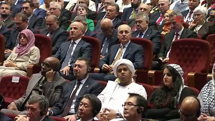 Cumhurbaşkanı Erdoğan: "Misafir öğrencilere tahsis etilen kontenjanlar vatandaşlarımıza ayrılan kontenjanların dışındadır. Kimse kimsenin hakkını yemiyor"
