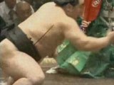 Asashoryu vs Wakanoho- Natsu Basho 2008- jour 4