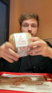 Les nouveautés Burger King Kebab Lover 😱✨ Un kebab chez Burger King avec du bœuf ou du poulet, une boisson Ayran (un lait salé typique) et même une box frites kebab 🥙😍 C’était TELLEMENT bon 😱✨