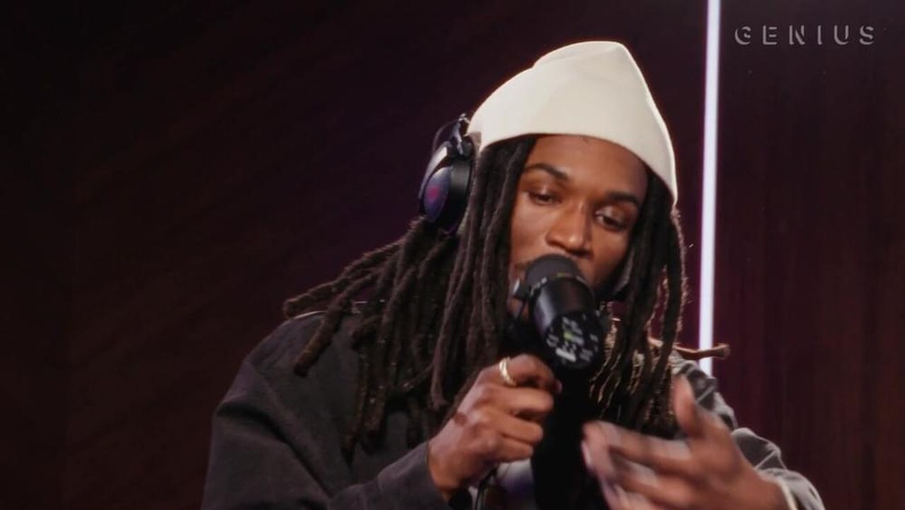 Saba “Stomping” + “How Many X” (Live Performance) | Open Mic