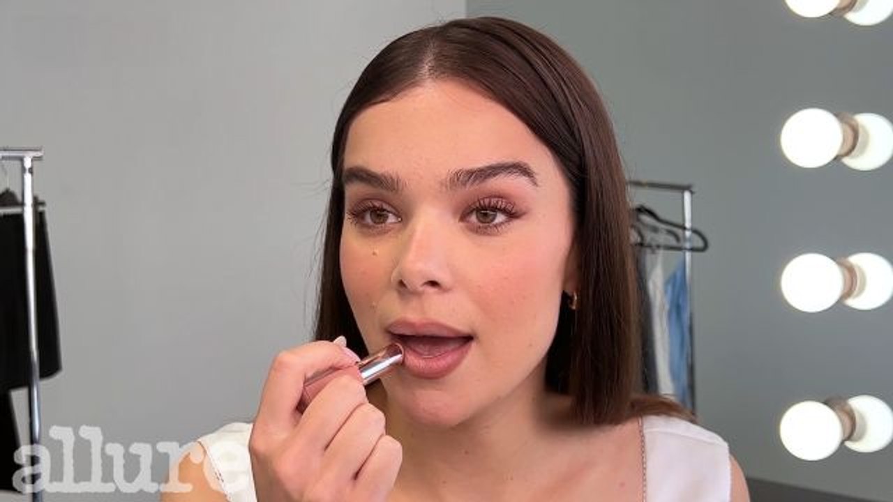 Hailee Steinfeld's 10-Minute Routine to Enhance Natural Features