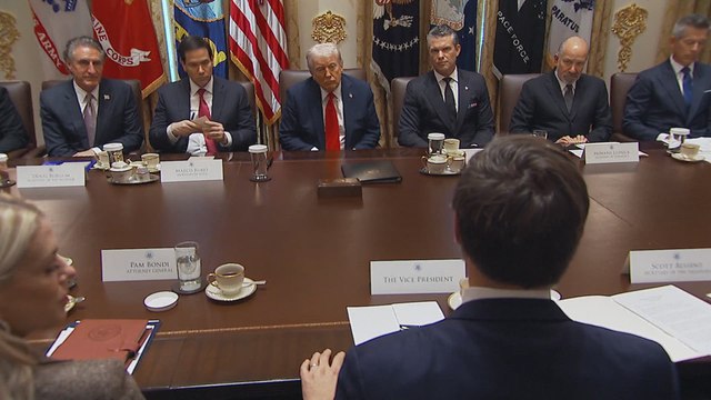 Cabinet Erupts as JD Vance Mocks Schumer, Trump’s Reaction Steals the Show