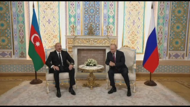 Putin ammette: l'aereo azero fu colpito dai detriti di missili russi