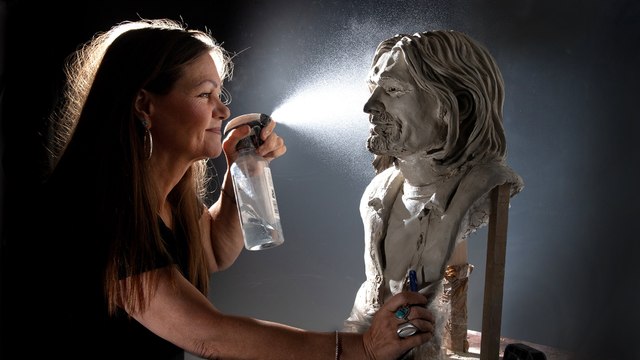 Immortalising the '27 Club' in clay