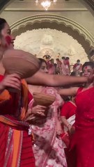 Dhunuchi Naach