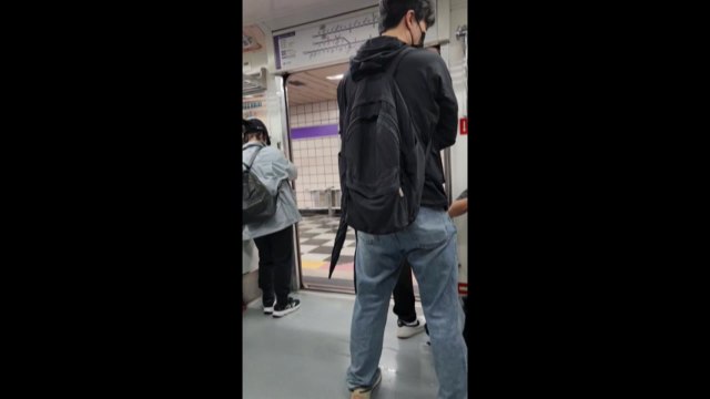 서울지하철 5호선 고장으로 출발 지연...출근길 불편 / YTN