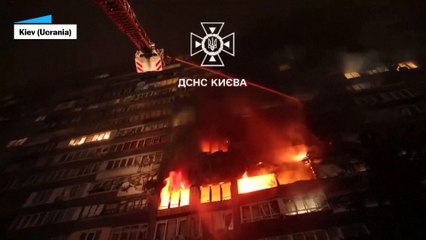 Una oleada de drones y misiles rusos causa la muerte de un niño en Zaporiyia y una veintena de heridos
