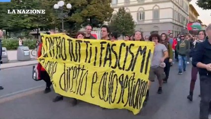 Firenze, la contromanifestazione in piazza Indipendenza