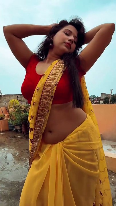 Mitta Ror•Sheesha (feat. Swara Verma)