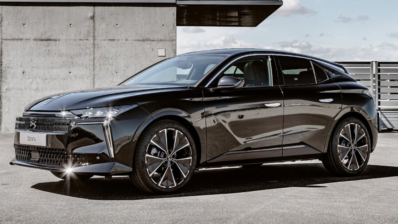 2026 DS N°4 Étoile – Testfahrt im Black Perla Nera Plug-in Hybrid