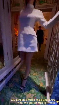 Αργυρός – Νίκα: Το καυτό φιλί τους στο Λονδίνο – Σε ρόλο φωτογράφου η Celia Kritharioti