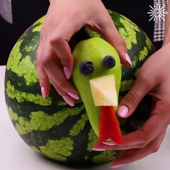 Let's see this creative art on fruits & vegetables!