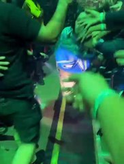 Billie Eilish sufre terrible agresión de fan