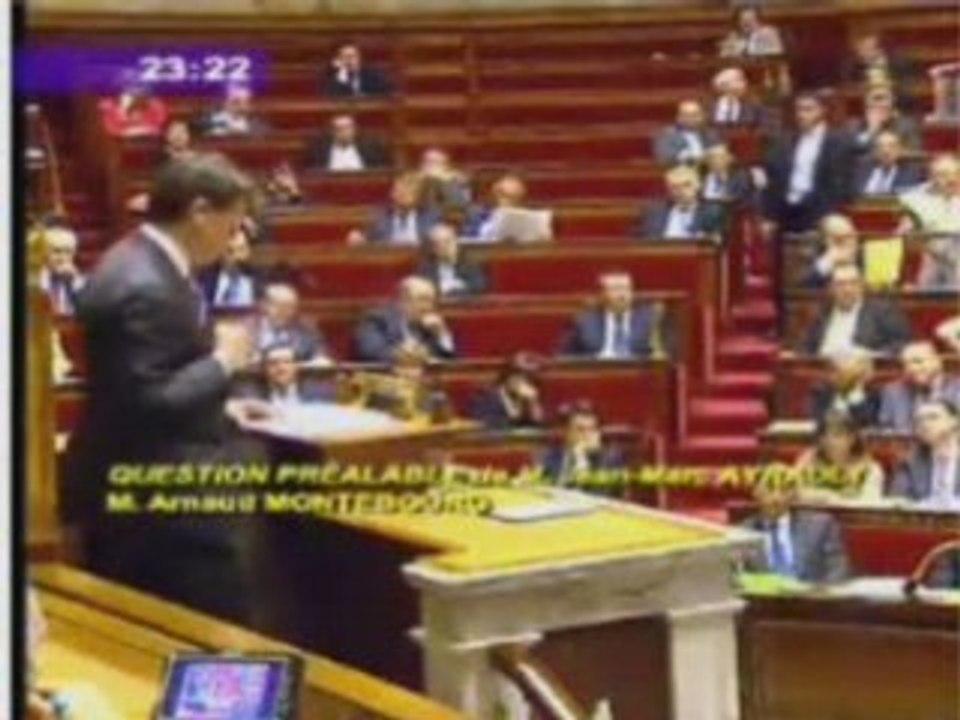 Réforme institutions : Arnaud Montebourg à la question 3