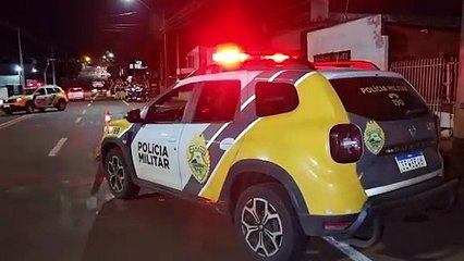 Fiscalização de trânsito é realizada em rua movimentada na Região Norte