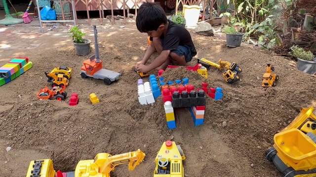 Building a Big Bridge in Sand with Excavator & Cranes | Construction Toys for Kids 🚧