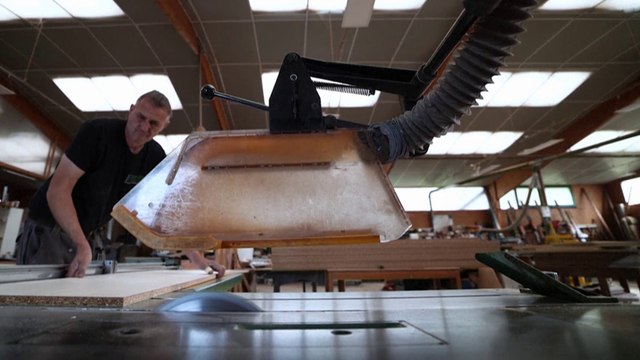 Loin de Paris, les artisans touchés par l’instabilité politique