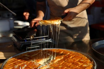 Festivalin mangal ateşi yakıldı! Adana’da lezzet şöleni başladı