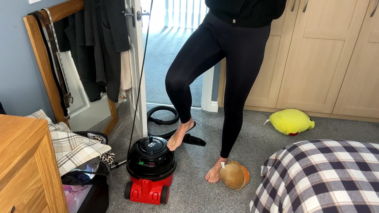 Soft Toy and Bedroom Carpet Vacuum - Vacuuming With Henry