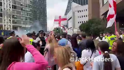 Today the gov_police sent in a masked undercover mob to set off flairs...