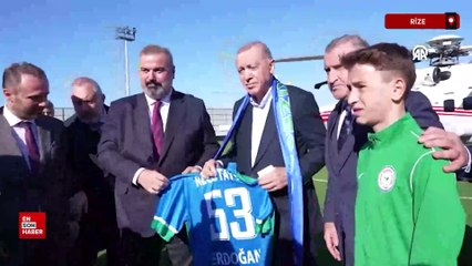 Cumhurbaşkanı Erdoğan, Rizespor'u ziyaret etti