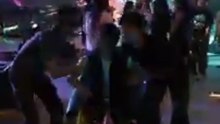 《親愛的背叛》【FULL】結婚10年她以為遇到了世界上最完美的男人，怎料親眼看到他給白月光甜蜜慶生，多年築起的愛意轟然崩塌，她不帶一絲留戀提出離婚，後來她活出自我不再被愛所困，渣男後悔了求她回頭卻換不來她一個回眸！