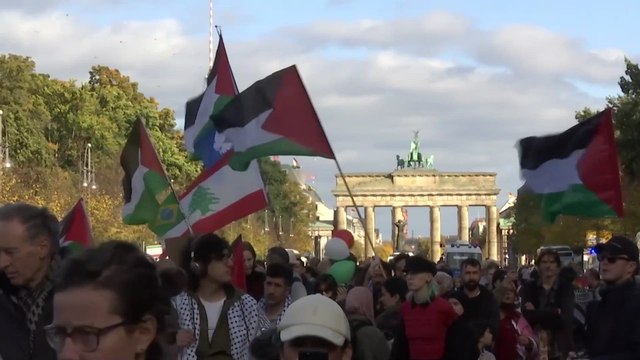 Thousands of pro-Palestinian protesters in Berlin demand 'freedom for Gaza'