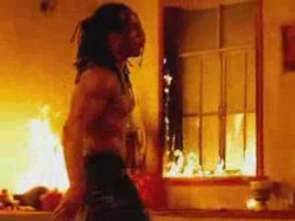 Tony Jaa Vs Capoeira (Tom Yum Goong)