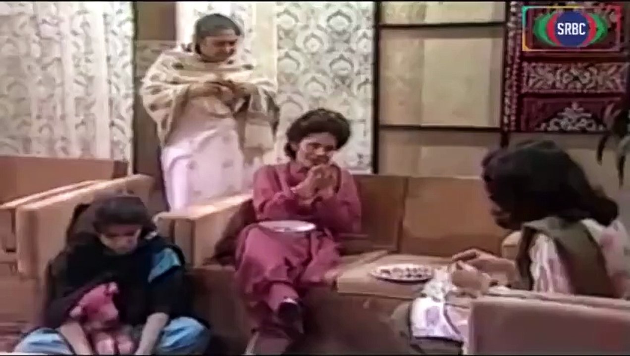 Tanhaiyan ( تنہائیاں, )  Episode 06_ PTV Classic Drama Tanhaiyaan.