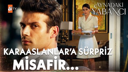 Azra, Barış'tan saklanmaya çalışıyor  - Aynadaki Yabancı 2. Bölüm