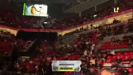 Torcida celebra Júlia Polastri no UFC Rio