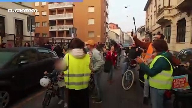 “La scuola non è un cantiere”. I genitori della Gentilino e Tabacchi in protesta