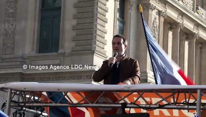 Florian Philippot prenez vos drapeaux, Macron démission ! Paris/France - 11 octobre 2025