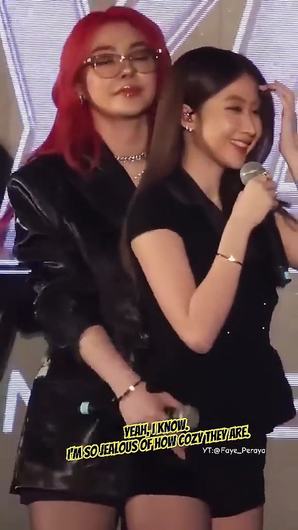 ⁣Japanese. Lesbian