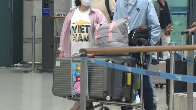 다시 일상으로 ...귀국 행렬로 붐비는 인천공항 / YTN
