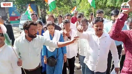 कांग्रेस का प्रदर्शन... चीफ जस्टिस पर जूता फेंकने वाले वकील पर हो कार्रवाई