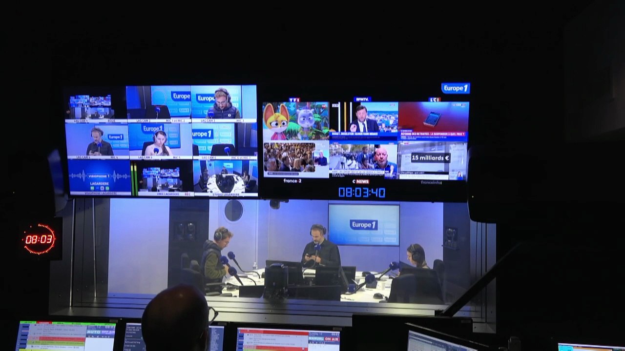 EXTRAIT - «Vous rentrez à la maison» : à Tel-Aviv,  une foule immense dans l'attente du retour des otages