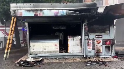 Ferrara chiosco distrutto dalle fiamme: indagini in corso