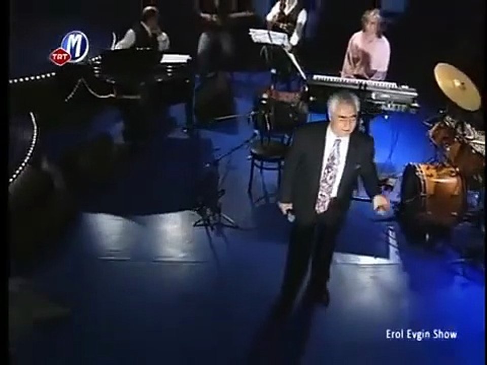 Nuri Sesigüzel - Kahve rengi gözlerin & Karakaş Gözlerin Elmas (1996)