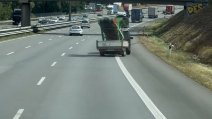 POV: You just realized that roads are just stages for 'rocking cars'