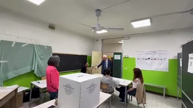Il governatore uscente Eugenio Giani ha votato a Sesto Fiorentino