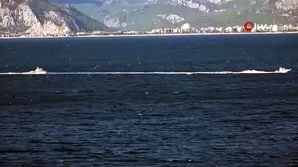 Akdeniz’de 19 SUB’cu genç alarmı: Rüzgarla 2 mil açığa sürüklendiler