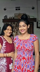 Aaj ki Chhoti si live  hair play❤️  #openhair #hair #hairplay #longhair #hairstyle #bunhair #bundrop