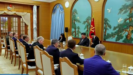 Estimado camarada Kim Jong Un se reúne com Dmitri Medvedev