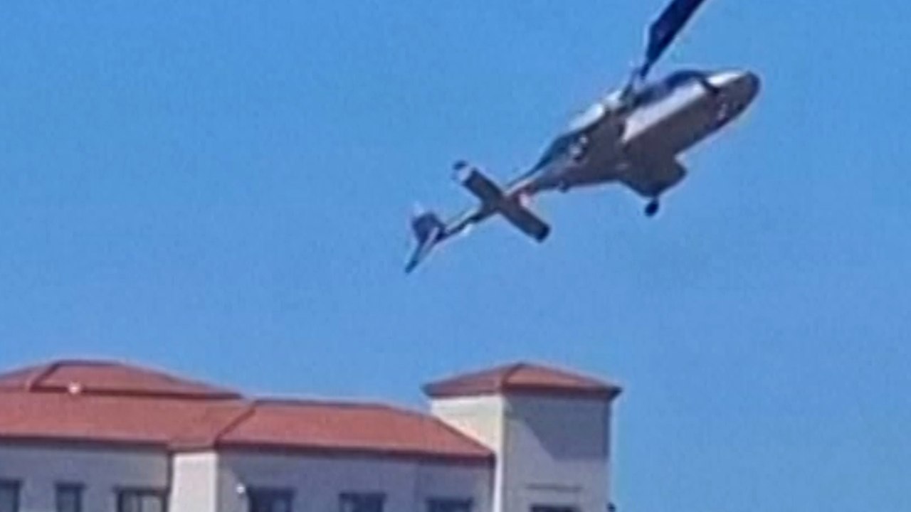 Un helicóptero pierde el control y se estrella en una playa del sur de California