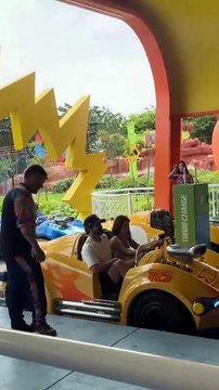 Famosos tomam conta do Beto Carrero em lançamento de novo brinquedo; veja fotos